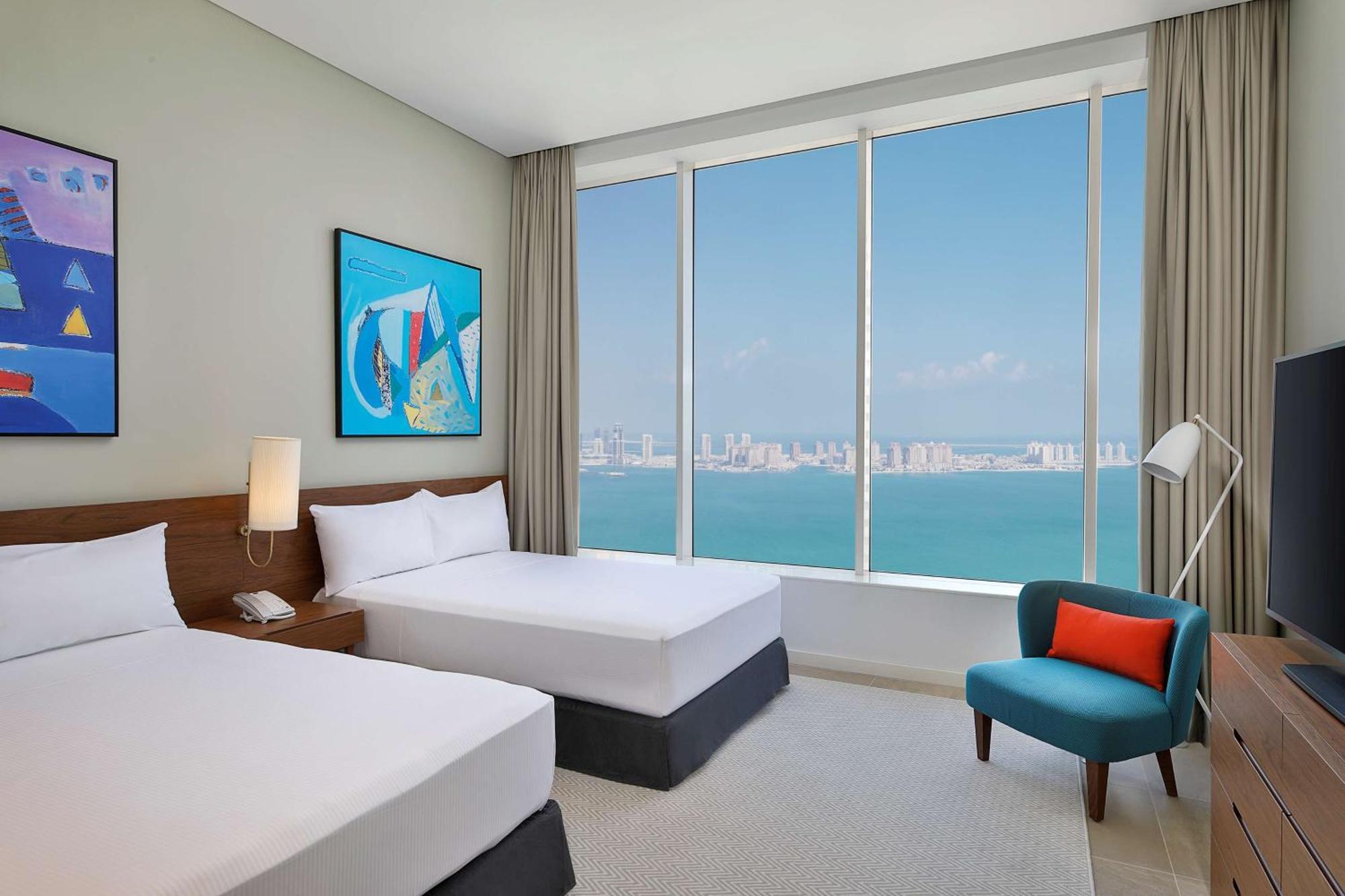 Aleph Doha Residences, Curio Collection By Hilton מראה חיצוני תמונה Guest room
