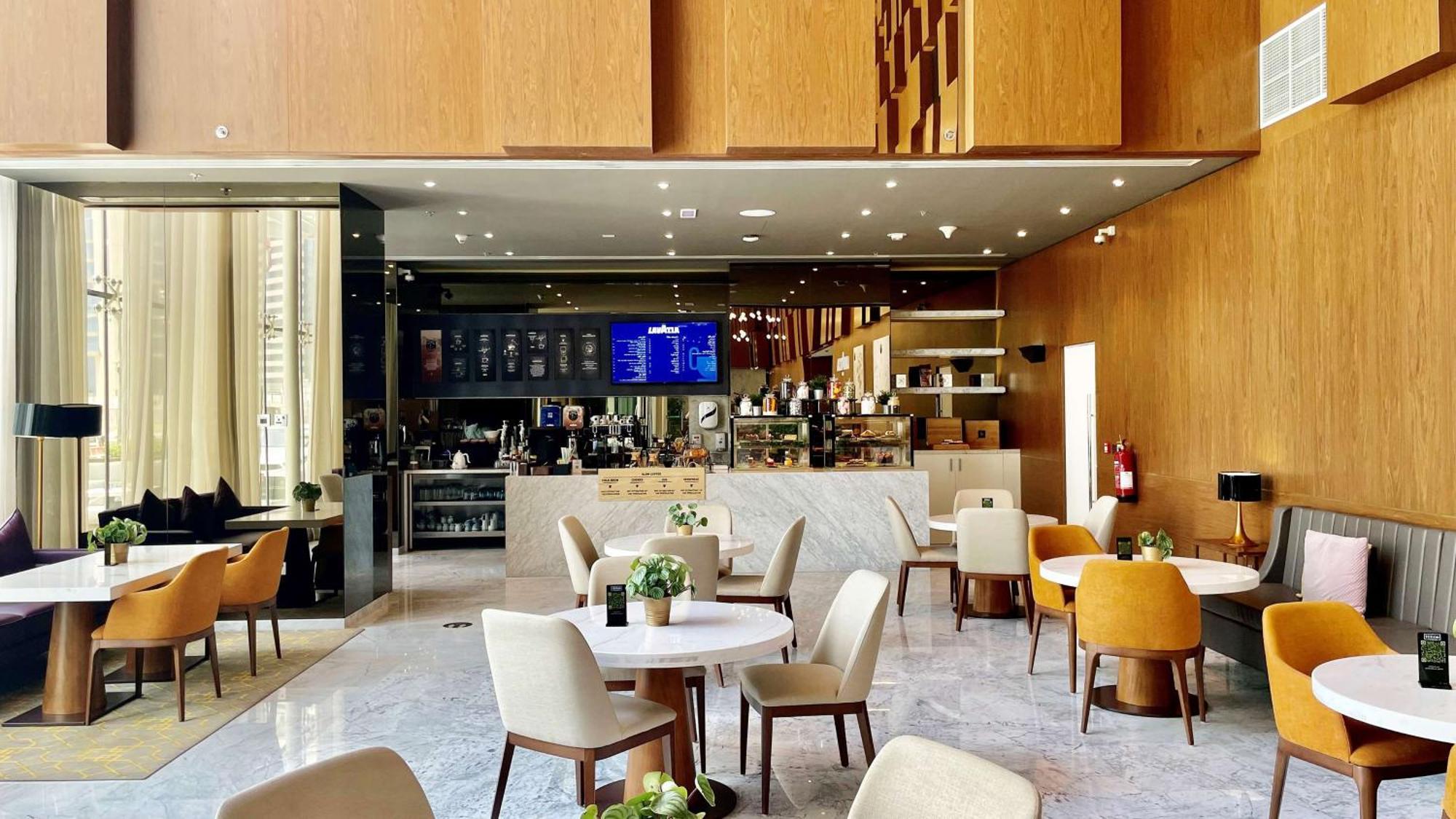 Aleph Doha Residences, Curio Collection By Hilton מראה חיצוני תמונה The lounge at the airport